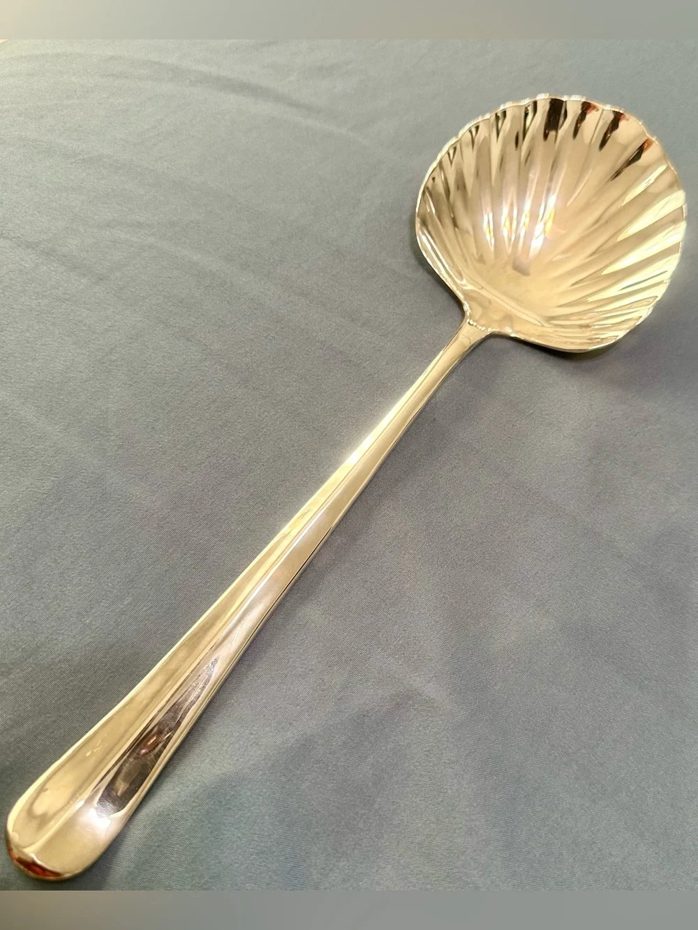 Vintage Silver Scallop Shell Serving Spoon 10” Large Casserole Berry Ladle 90s